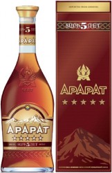 pre_konyak_ararat_5_stars_gift_box_700_ml.jpg