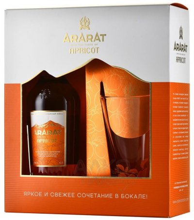 Коньяк "Арарат" Абрикос, в подарочной коробке со стаканом, 0.5 л