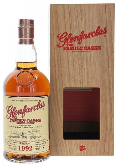 Виски Glenfarclas 1992 "Family Casks" (56,5%), wooden box, 0.7 л