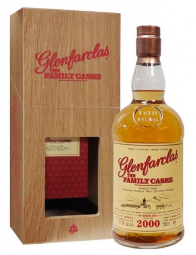 Виски Glenfarclas 2000 "Family Casks" (57,9%), in wooden box, 0.7 л