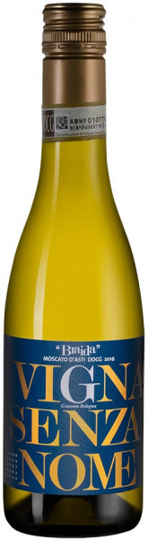Игристое вино "Vigna Senza Nome" Moscato d'Asti DOCG, 2019, 0.375 л