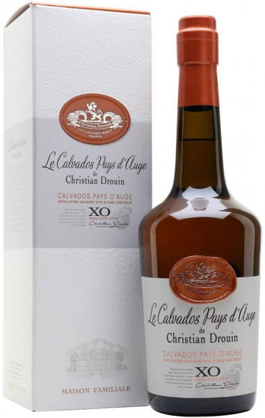 Кальвадос Christian Drouin, Calvados Pays d'Auge XO, gift box, 0.7 л