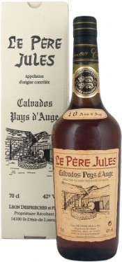 Кальвадос Le Pere Jules 10 Years Old, AOC Calvados Pays d'Auge, gift box, 1.5 л