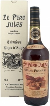 Кальвадос Le Pere Jules 20 Years Old, AOC Calvados Pays d'Auge, gift box, 0.7 л