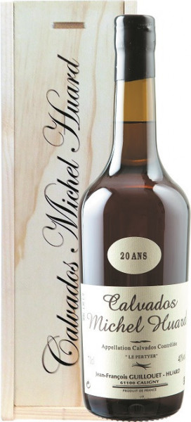 Кальвадос "Michel Huard" 20 Ans, Calvados AOC, wooden box, 0.7 л