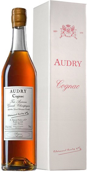 Коньяк Audry, La Tres Ancienne Grande Champagne "Reserve Arisitide", gift box, 0.7 л