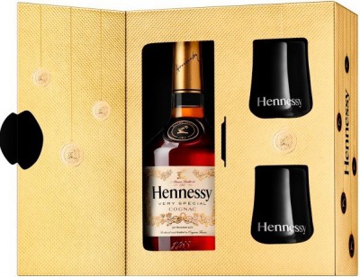 Коньяк Hennessy V.S with 2-glass gift box, 0.7 л
