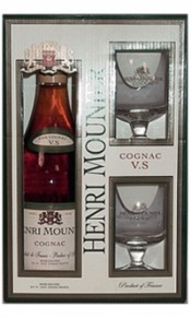 Коньяк Henri Mounier V.S., gift box with 2 glasses, 0.7 л