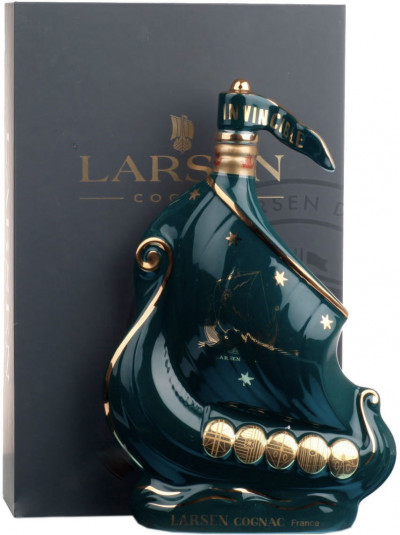 Коньяк "Larsen" Viking Ship, Ocean Green, gift box, 0.7 л