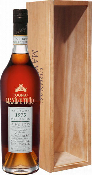 Коньяк "Maxime Trijol" Fins Bois AOC, 1975, wooden box, 0.7 л
