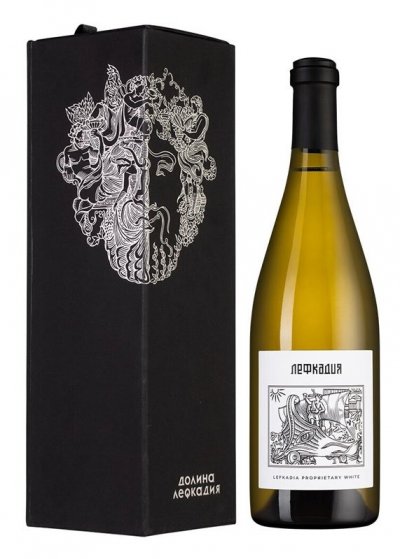 Вино "Лефкадия" Белое, 2018, в подарочной коробке