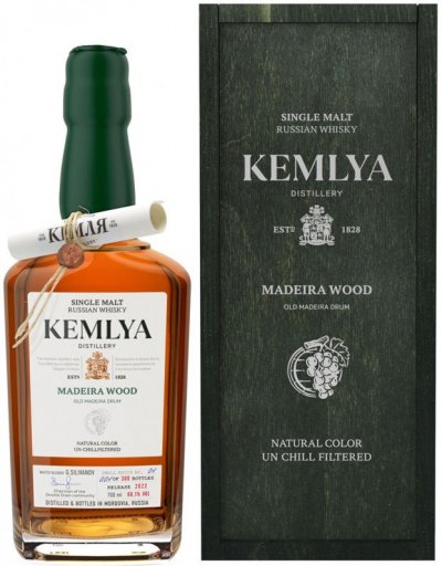 Виски "Kemlya" Madeira Wood, wooden box, 0.7 л