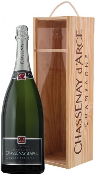 Шампанское Champagne Chassenay d'Arce, Cuvee Premiere Brut, wooden box, 3 л