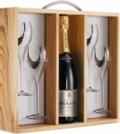 Шампанское Henriot Brut Rose with box and  glasses