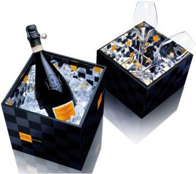 Шампанское Veuve Clicquot La Grande Dame 1998  by Andree Putmanin gift box