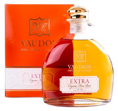 Коньяк "Vaudon" Extra, Cognac Fins Bois AOC, carafe & gift box, 0.7 л