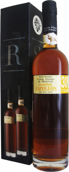 Вино Bodegas Hidalgo La Gitana, Napoleon Amontillado 30 Years Old, gift box, 0.5 л