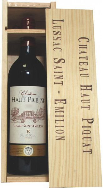 Вино Chateau Haut-Piquat, Lussac Saint-Emilion AOC, 2007, wooden box