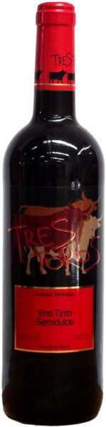Вино "Tres Toros" Tinto Semidulce