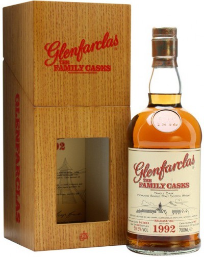 Виски Glenfarclas 1992 Family Casks, in wooden box, 0.7 л