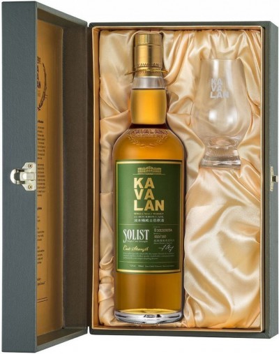 Виски Kavalan, "Solist" Ex-Bourbon Cask (57,8%), gift box with glass, 0.7 л