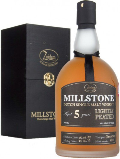 Виски "Millstone" Lightly Peated, 5 Years Old, gift box, 0.7 л